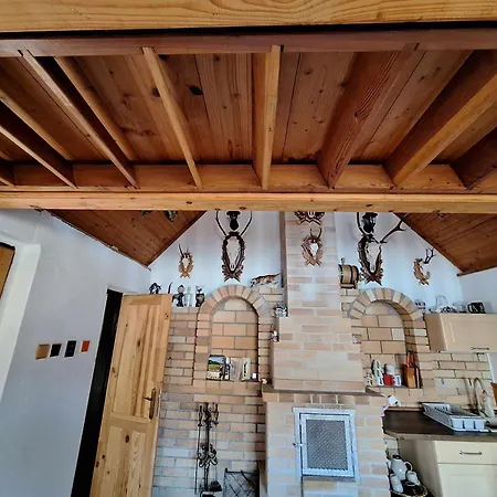 U Polovnika Nyaraló Nova Sedlica